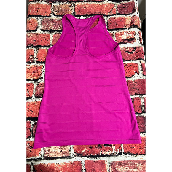 Athleta Racerback Pink / Fuscia Tank Top - Size XS Extra Small - Picture 3 of 5